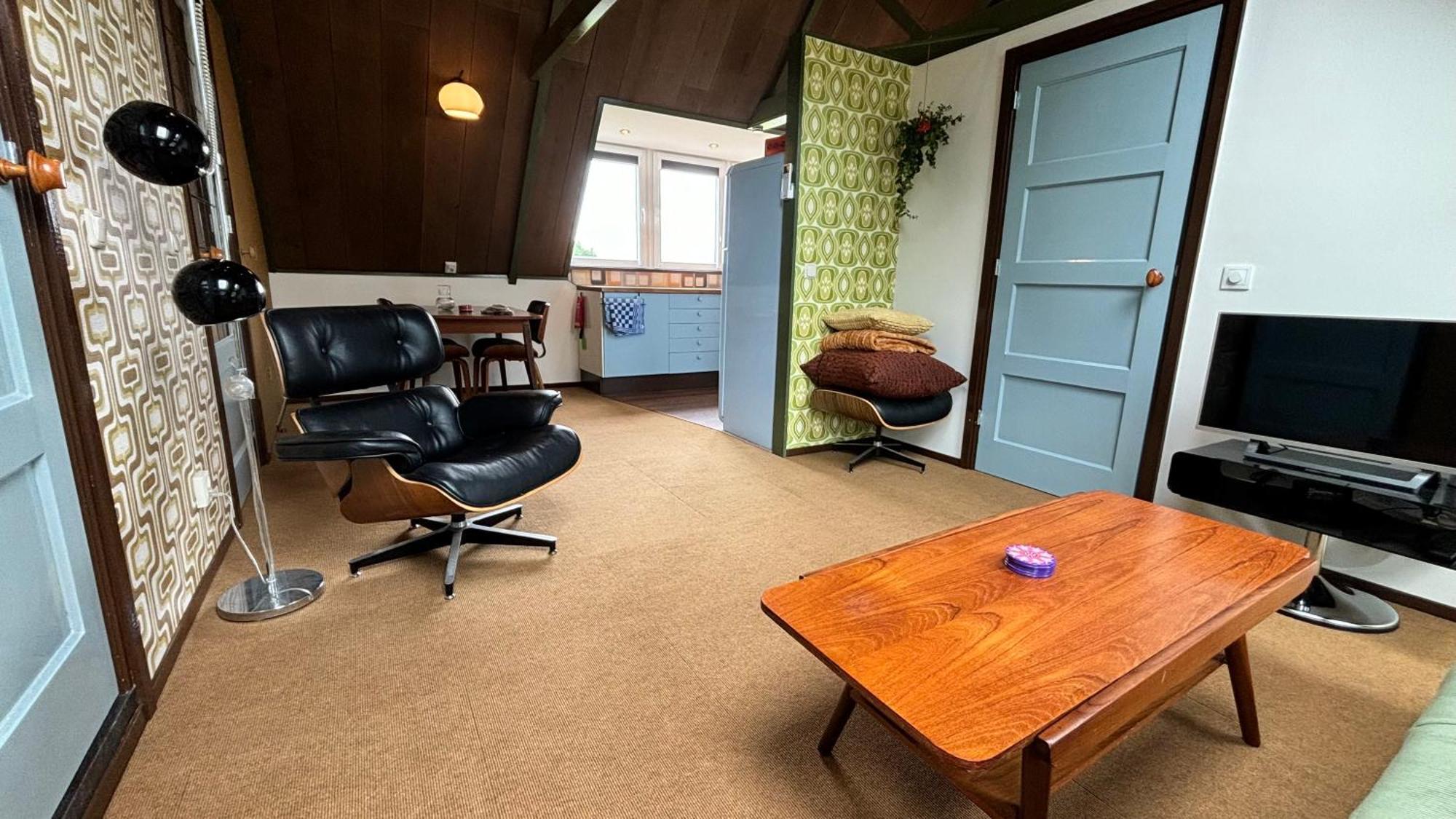 Hus Fan Eartiids Apartamento Huns Exterior foto