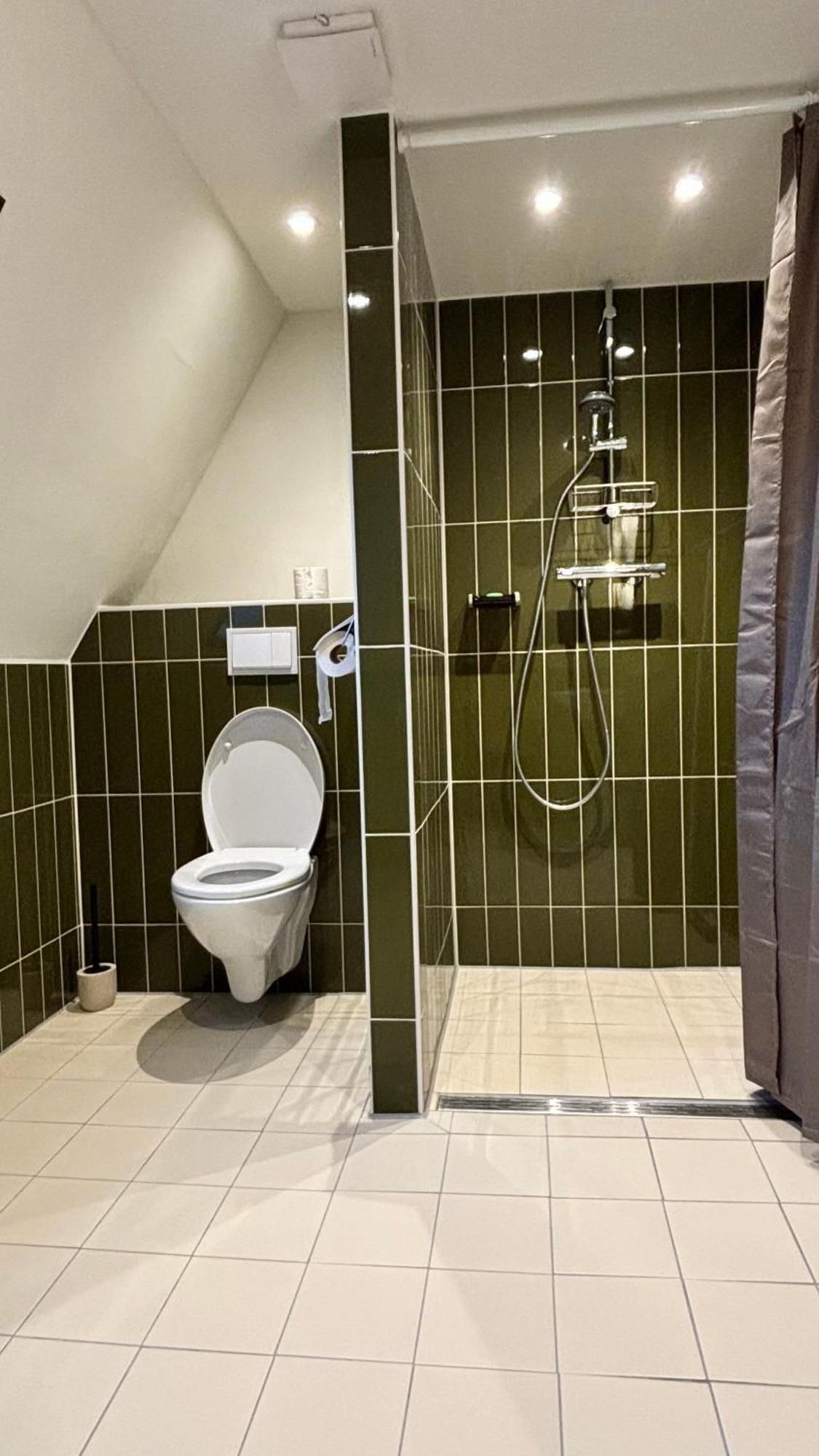 Hus Fan Eartiids Apartamento Huns Exterior foto